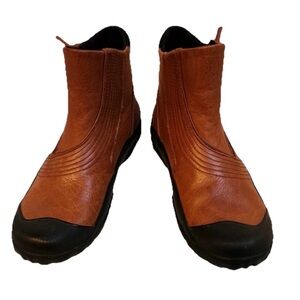 Clarks Brown and Black Winter Boots with Rugged Leather